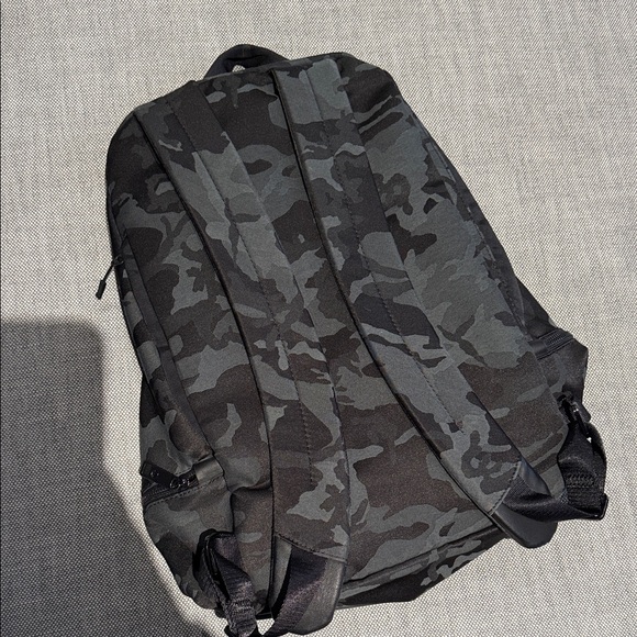 Lululemon Camo Backpack - Picture 2 of 3